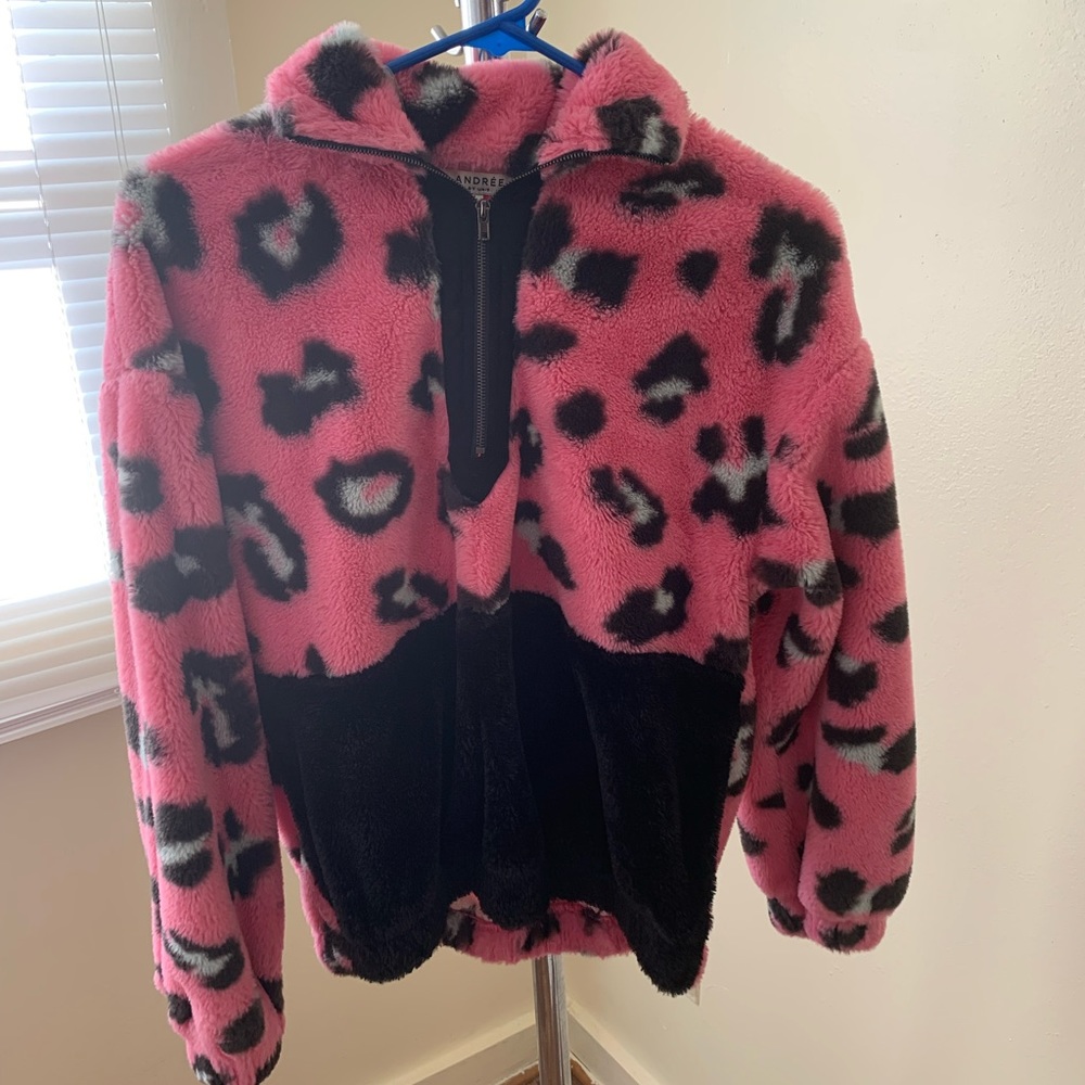 These three boutique pull over.